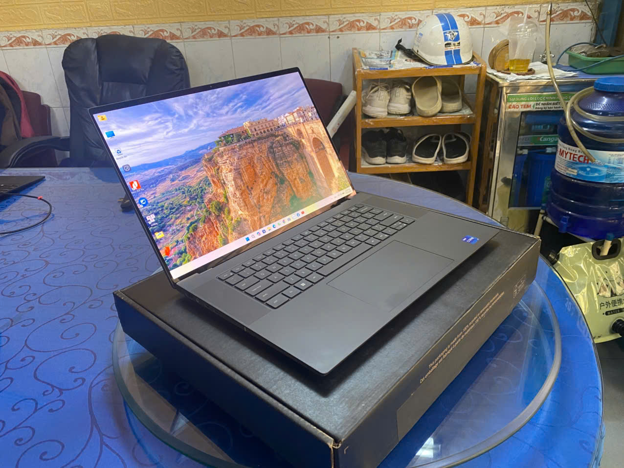 DELL PRECISION 5680 I7 13800H 32GB 16