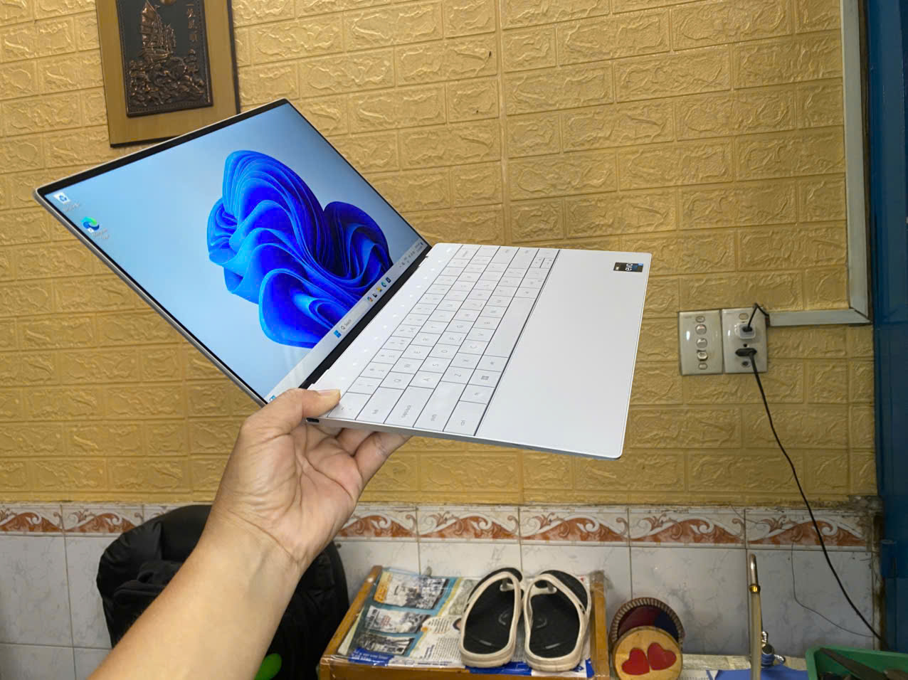 DELL XPS 9320 PLUS I7 1260P 32GB 1TB 13.4