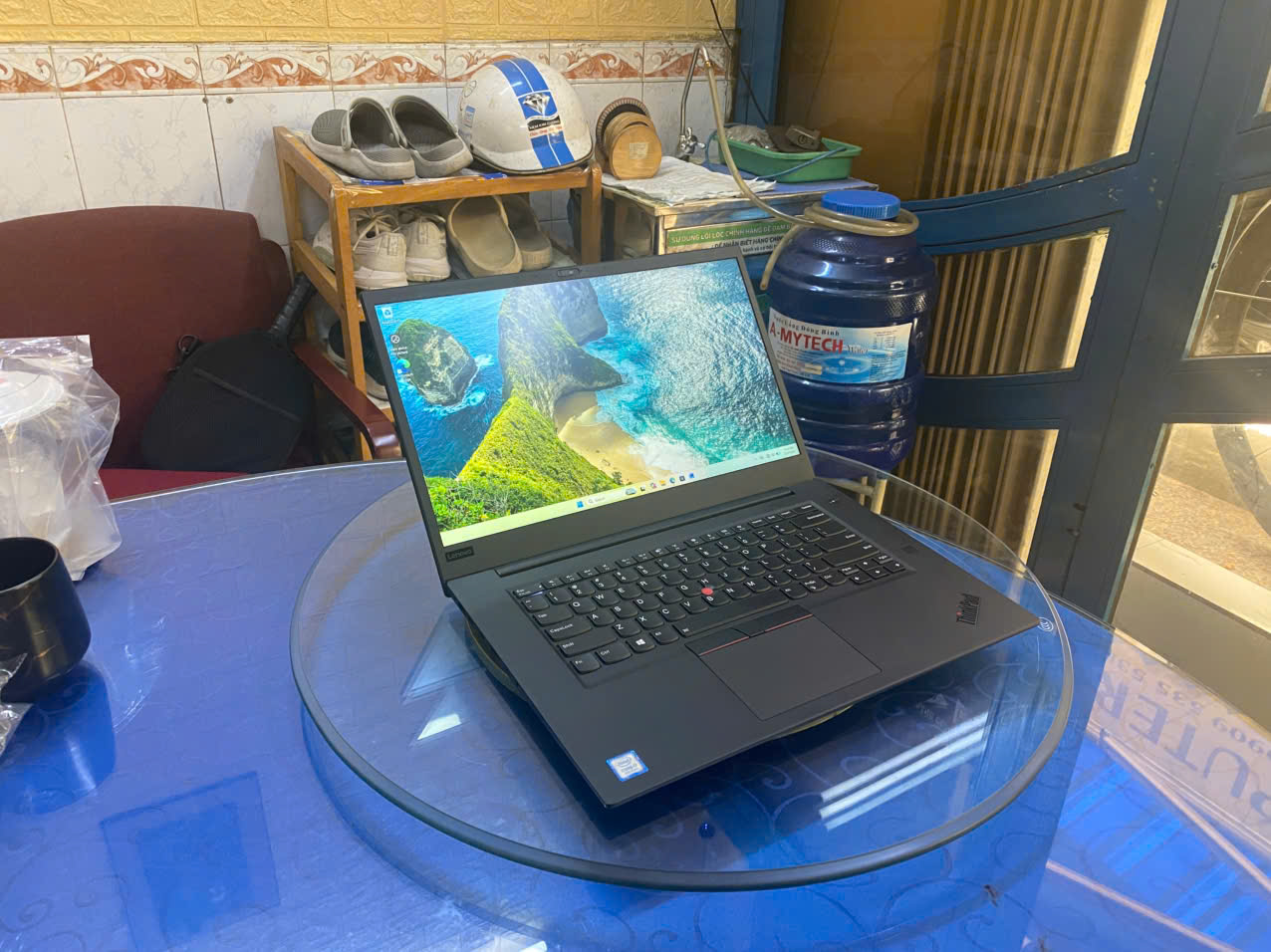 LENOVO THINKPAD P1 I7 8750H 16GB 256GB 14"FHD