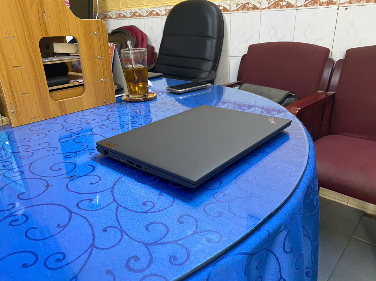 LENOVO THINKPAD T14S I7 10610U 16GB 512GB 14